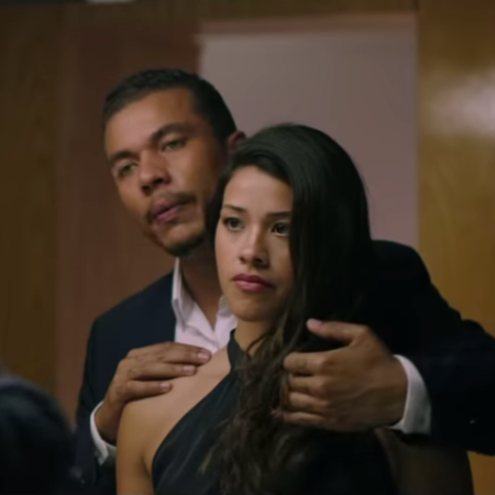 Ismael as Lina and Gina as Gloria